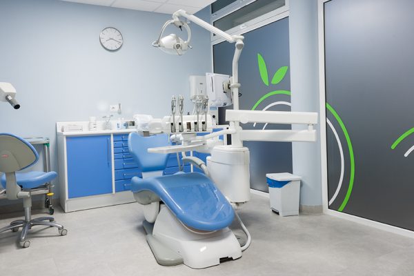 clinica dental en menorca