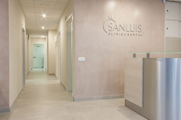 clinica dental mahon